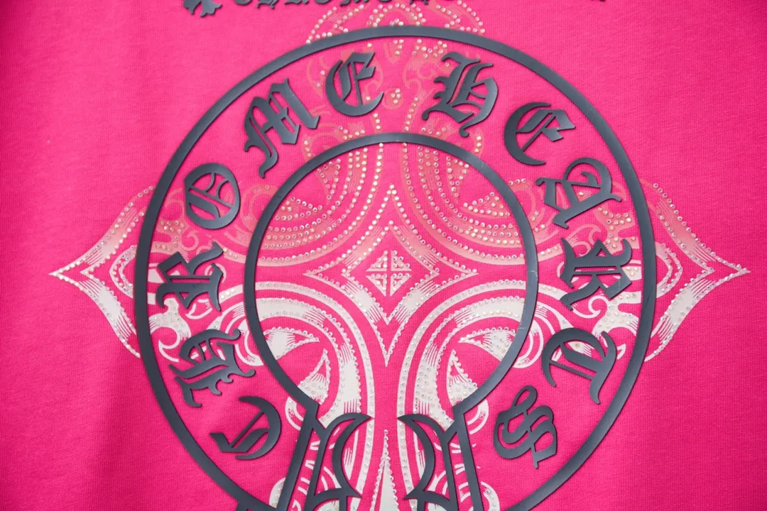 🅿️210 Ch*ome Hearte CH 25SS early spring new model, silicone printed hot diamond short sleeves, light luxury, essential item for daily commuting for men and women, correct version, welcome to compare, detailed features · 320g 100% pure cotton double yarn jersey fabric · Custom dyed in the same vat, special thickened 32 count double strand 1X1 thread · Digital direct printing cross✝️➕Imported Australian matte pearlescent diamonds➕Three-dimensional silicone heart pattern · Double-needle stitching across seams · Original main mark washed tag brand moisture-proof paper packaging Color: Black/White/Blue/Rose Size: S/M/L/XL